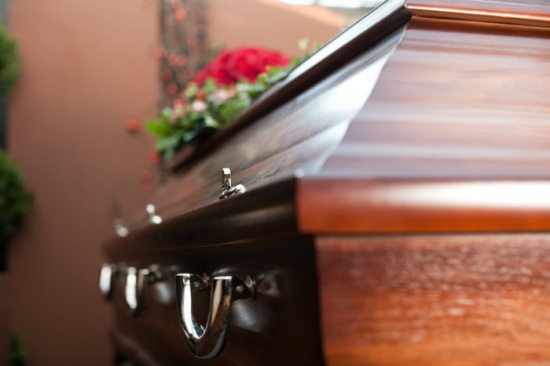Sprowadzanie Zwlok i urn z zagranicy do Polski